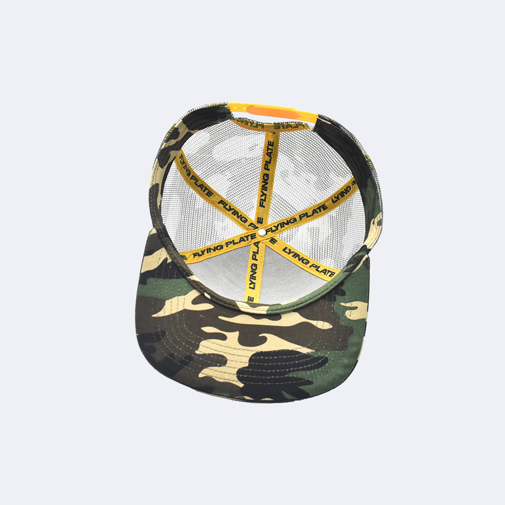 flying-plate-truckerkappe-camo-unten Flying Plate Truckerkappe camo unten
